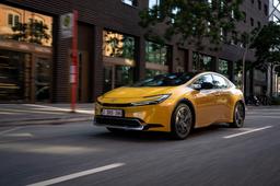 Новый Toyota Prius — мощный, динамичный и экономичный — вышел в Европе