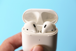 Apple вне конкуренции, а Sony соперничает с Huawei и Edifier. Появилась статистика рынка наушников в Китае