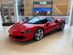 50 млн рублей — недорого за мечту? В России продают 800-сильную Ferrari 296 GTB 2023
