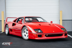 Последний автомобиль, одобренный Энцо Феррари. Культовый суперкар Ferrari F40 с небольшим пробегом выставили на продажу