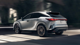 Представлен Lexus RX 450h+ 2024