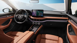 Это Skoda Superb и Kodiaq 2024. Новинки с ручками-экранами Smart Dials и большим дисплеем впервые показали внутри