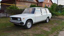 В России выставили на продажу ВАЗ-2104 1992 года по цене нового Land Cruiser 300. Продавец считает, что этот автомобиль — хороший подарок для состоятельных людей