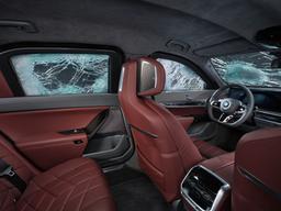 Представлены BMW i7 Protection и BMW 7 Series Protection, которые защитят от пуль, гранат и дронов-камикадзе