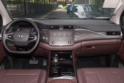 Точная копия Nissan Navara, но дешевле. В России начали продавать Dongfeng Rich 7