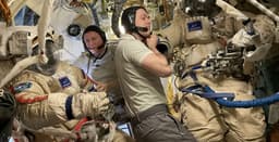 На МКС рукой-манипулятором впервые перенесут космонавта