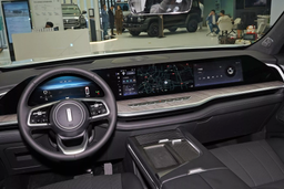 В России появился аналог BMW X7 и Mercedes-Benz GLS с запасом хода 1200 км: сколько просят за премиальный кроссовер Wey Lanshan?