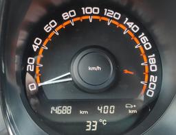 Новая беда с Lada Vesta NG: стоп-сигналы перестают работать прямо во время движения