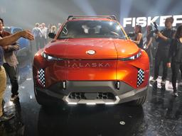 Такого нет даже у Cybertruck. Электрический пикап Fisker Alaska получил «дверь Гудини»