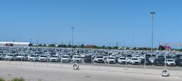 Дефицит или нет? Сотни товарных Lada Vesta готовы отправиться к дилерам