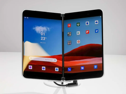 Уникальный смартфон-книжка Microsoft Surface Duo может выйти намного раньше, чем нам обещали