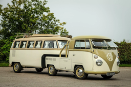 Представлен совершенно уникальный кемпер, состоящий из двух Volkswagen Type 2