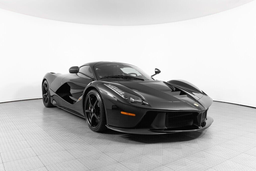 Самые дорогие автомобили на eBay: лидирует восьмилетний Ferrari LaFerrari
