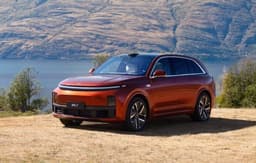 В России стартовали официальные продажи люксовых внедорожников Li Auto L7 и L9. Цены могут удивить