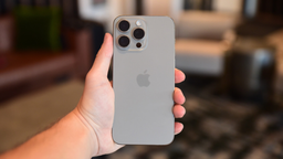 Сколько нужно работать для покупки iPhone 15 Pro Max: 2 месяца в России, 8 месяцев в Египте или 6 дней в Швейцарии