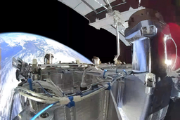 SpaceX подписала первый контракт с Космическими силами США по программе Starshield