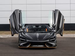 На продажу выставили самый дорогой McLaren в России. За цену McLaren 765 LT Carbon Edition можно купить полсотни Lada Granta Sport