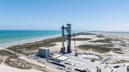 Первый запуск Starship со взрывом стал причиной разрушений и пожара. SpaceX не получает разрешение на второй запуск, так как не внесла нужные изменения