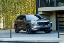 В Россию из Канады приехал внедорожник Acura MDX 2023: 3,5-литровый мотор, 10-ступенчатый автомат и полный привод