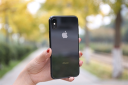 Apple существенно улучшила широкоугольную камеру iPhone 12