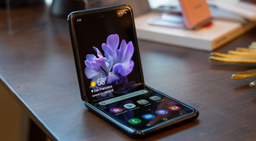 Популярную раскладушку Samsung Galaxy Z Flip сделают более современной