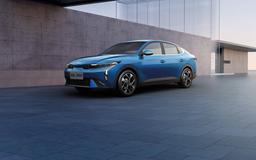 Так бы выглядел новый российский Kia Rio. Стартовали продажи седана Kia K3 2024, он сохранил 6-ступенчатый «автомат» и атмосферные моторы