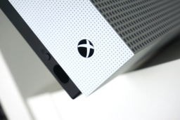 Дешёвая консоль Xbox нового поколения действительно должна выйти. Но параметры Xbox Series S нам пока не раскроют