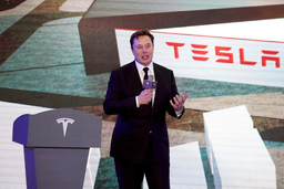 Илон Маск обсудил возможный переезд Tesla с губернатором Техаса