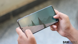 Обновляемся. Samsung починила зелёный экран у Galaxy S20 Ultra