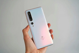 Поддержки нет, а обновление — будет. Xiaomi пообещала перевести культовый флагман Xiaomi Mi 10 на свою новую ОС HyperOS