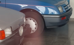Новые Ford Sierra, Escort, Fiesta и Orion из 80-х обнаружили в заброшенном салоне в Германии
