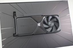 GeForce RTX 4070 Super — одна из лучших актуальных видеокарт Nvidia на сегодня. Тесты новинки показали, что она весьма выгодна при своей цене