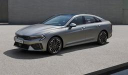 Новейшая альтернатива Camry. В России уже можно заказать Kia K5 2024, и этот бизнес-седан дешевле аналога от Toyota