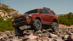 В России резко подешевел самый надёжный автомобиль в мире по версии Consumer Reports. Toyota 4Runner подешевел на миллион рублей