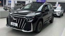 «Самый уродливый автомобиль в этом году». Китайцы раскритиковали новый Geely Okavango Exclusive