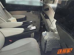 Аналог Toyota Alphard и бестселлер Denza меняет поколение: появились фото и рендеры минивэна BYD Denza D9