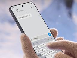 OnePlus Ace 5 (OnePlus 13R) показали вживую. Pro-версия набирает 3,2 млн в AnTutu, получила аккумулятор на 6100 мА•ч, 100-ваттную зарядку и влагозащиту