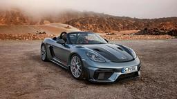 В Россию привезли Porsche 718 Spyder RS с 4,0-литровым мотором и продают по цене трех Land Cruiser 300