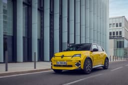 Renault 5 E-Tech стал «Автомобилем года» на первой церемонии London EV Show Awards