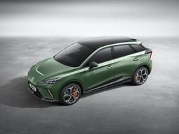 Замена Nissan Leaf в России, и с официальной гарантией. В России стартовали продажи полноприводного MG4 EV