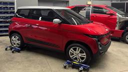 Мини-Range Rover: новый современный российский автомобиль Amber за 1 млн рублей показали вживую