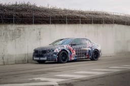 Следующая «Акула» BMW — и без этих огромных ноздрей. BMW впервые показала заряженную M3 нового поколения