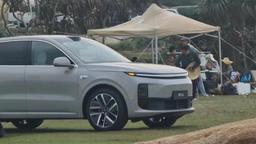 Самый дешёвый Li Auto оказался почти пятиметровым. Бюджетный Li Auto L6 впервые показали со всех сторон вживую
