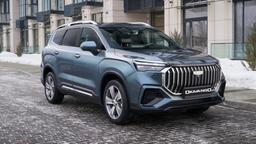 В России стартовали продажи новейшего кроссовера Geely Okavango: мотор от Tugella, богатое оснащение и цена на миллион ниже, чем у Monjaro