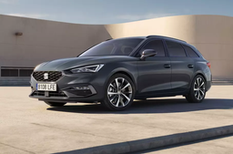 Представлен Seat Leon 2025 с новыми двигателями и мультимедийной системой