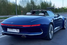 В России появился уникальный кабриолет Maybach: такого нет даже у самой Mercedes