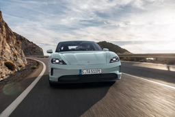 Porsche заплатит 4500 долларов за переход с Tesla на Taycan