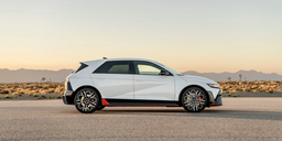 Hyundai ответит «Метазаводом» на «Гигафабрики» Tesla. Ставка на электромобили высока, как никогда