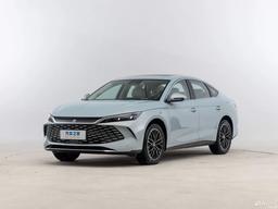 Новейший седан BYD Qin L с запасом хода 2100 км уже можно заказать в России. Он дешевле, чем Toyota Camry