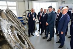 В России запустили самый большой горячий изостатический пресс для выпуска деталей авиадвигателей ПД-8 и ПД-14